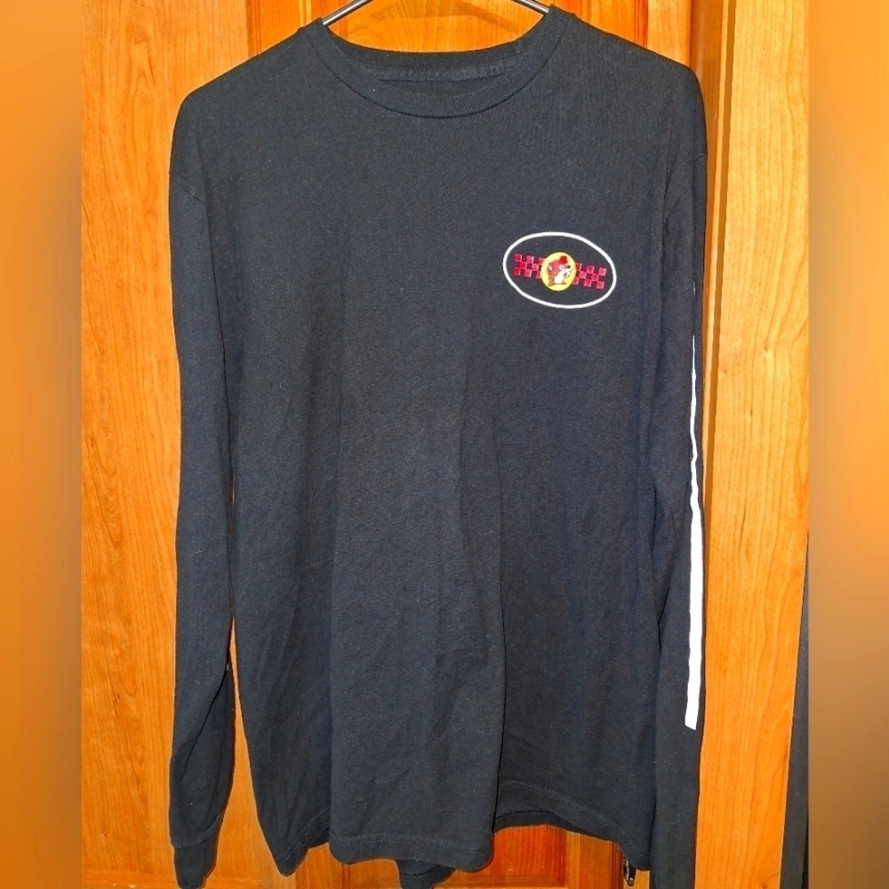 A Buc-cee's men's long sleeve t-shirt in a size medium.  Buc-cee's logo on front